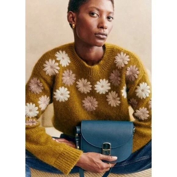 Sezane Sweaters - SÉZANE La Maille Sezane Suzon Jumper Sweater Olive Floral Embroidered Large